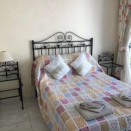 Aquarius Holiday Apartment 아파트 산미겔데아보나
